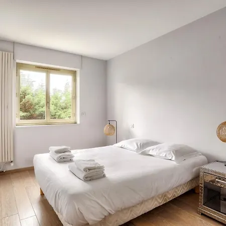 Apartment Les Embruns - Wood - Deauville